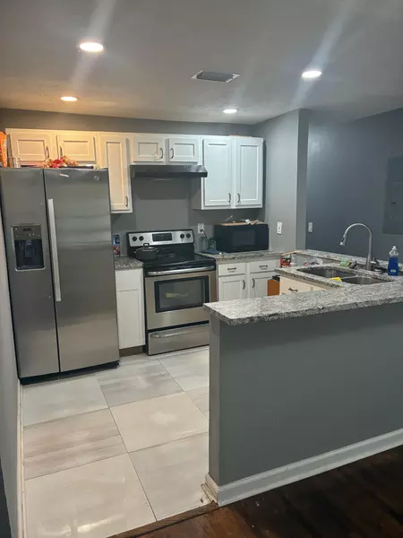 Coliving in Lake Forest - Northside, Jacksonville