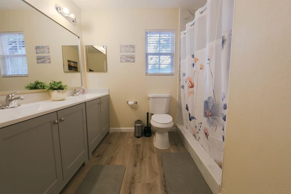 Coliving in Aldine City - Ne Houston, Houston