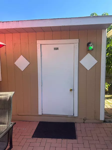 Coliving in Beach Park - West Tampa, Tampa