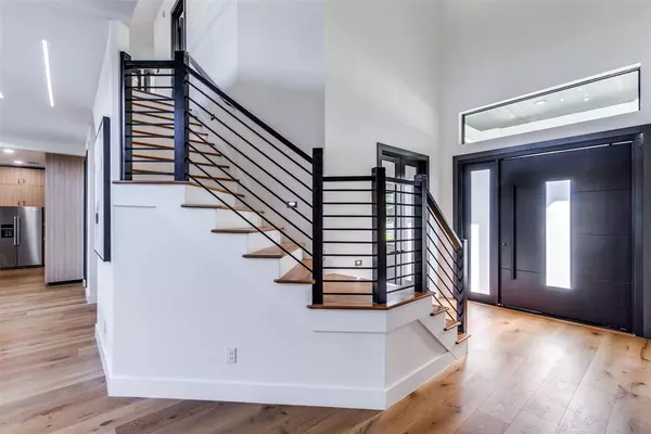 4 bedrooms apartment for rent in Northwest Dallas - Nw Dallas, Dallas