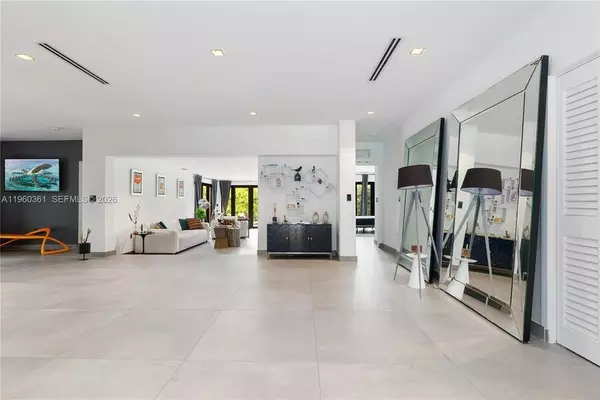 5 bedrooms apartment for rent in Coral Way - Miami, Miami
