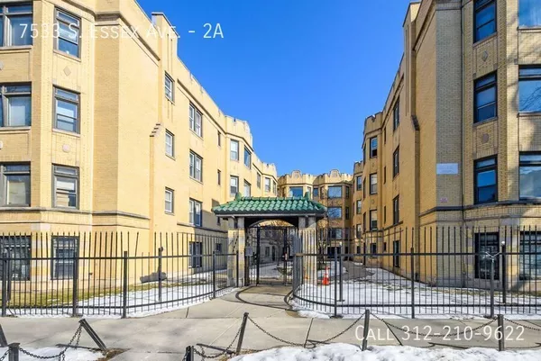 2 bedrooms apartment for rent in South Shore - South Side, Chicago