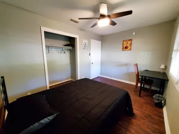 Coliving in Lake Forest - Northside, Jacksonville