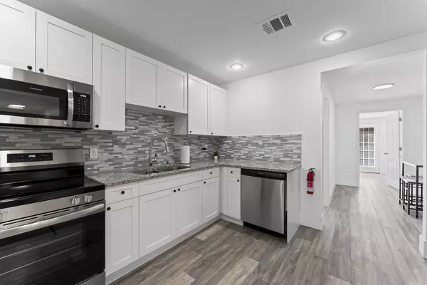 Coliving in Lowry Park Central - North Tampa, Tampa