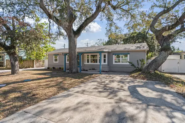 Coliving in Lowry Park Central - North Tampa, Tampa