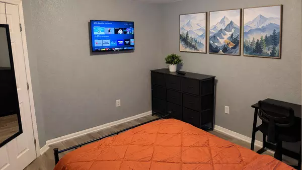 Coliving in Thornton - Outer Denver, Denver