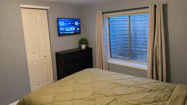 Coliving in Thornton - Outer Denver, Denver