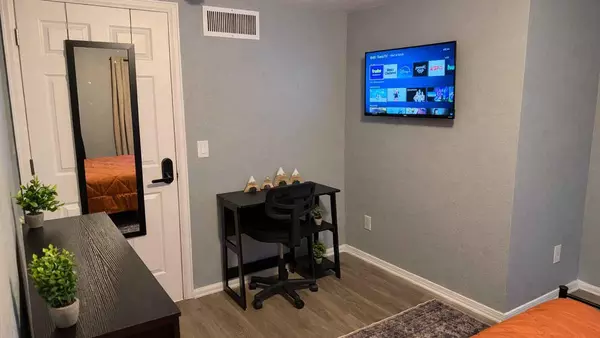 Coliving in Thornton - Outer Denver, Denver