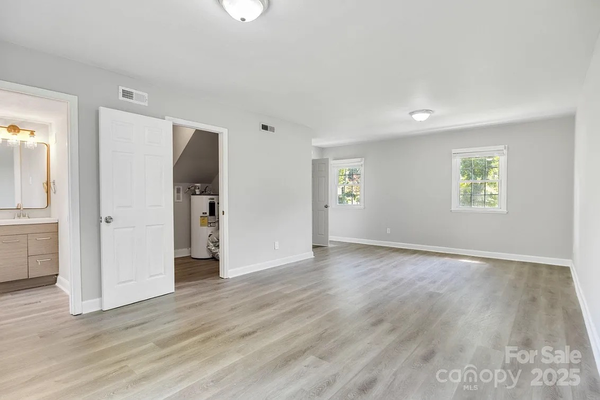 Coliving in Eastway - East Charlotte, Charlotte