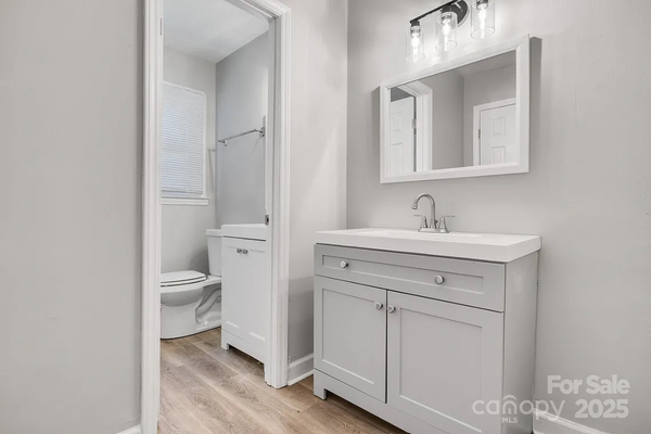 Coliving in Eastway - East Charlotte, Charlotte