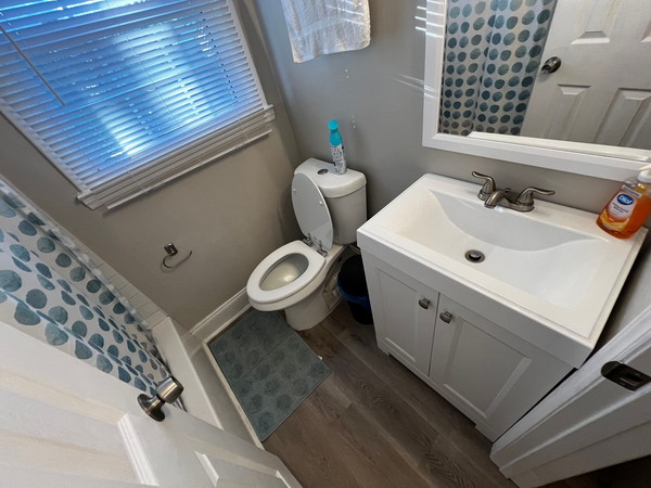 Coliving in Eastway - East Charlotte, Charlotte