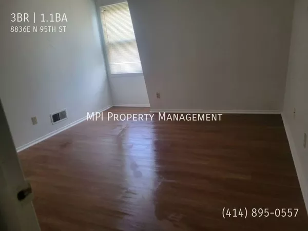 3 bedrooms apartment for rent in Northridge - NW Mil, Milwaukee