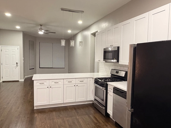 3 bedrooms apartment for rent in West Town - West Side, Chicago
