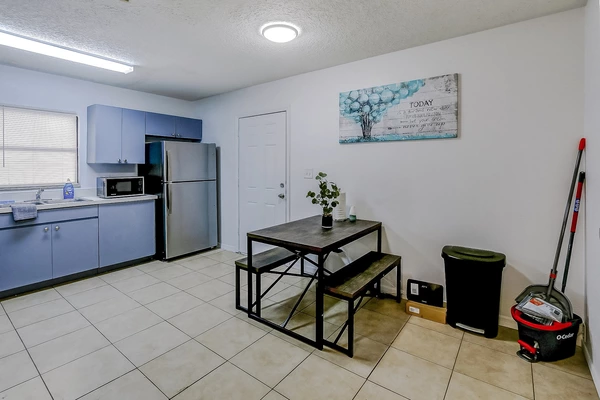 Coliving in Sulphur Springs - North Tampa, Tampa
