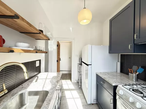 Coliving in Merrill Park - West / SW Mil, Milwaukee