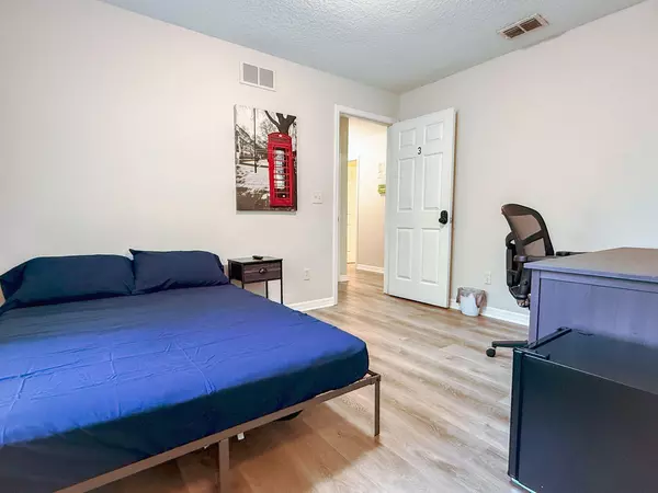 Coliving in Windy Hill - Southside, Jacksonville