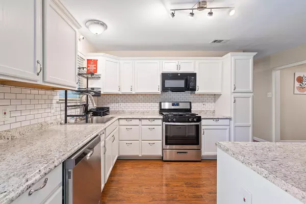 Coliving in Wolf Creek - Sw Dallas, Dallas