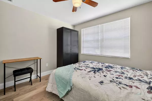 Coliving in Kenwood - Clearwater-St. Petersburg, Tampa