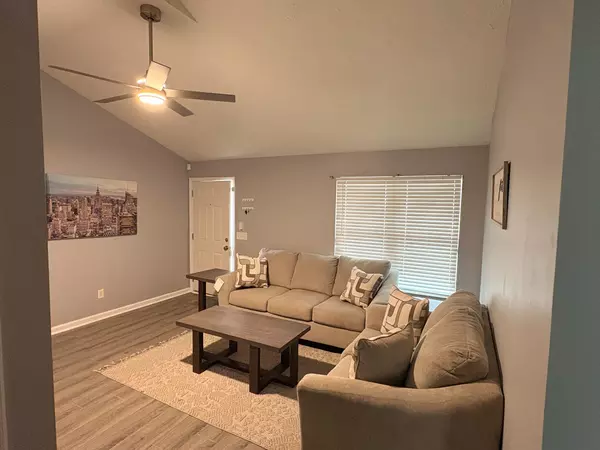 Coliving in Murfreesboro - Outer Nashville, Nashville