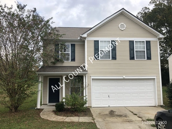 4 bedrooms apartment for rent in Coulwood West - West Charlotte, Charlotte