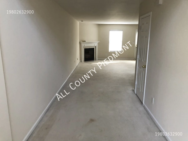 4 bedrooms apartment for rent in Coulwood West - West Charlotte, Charlotte