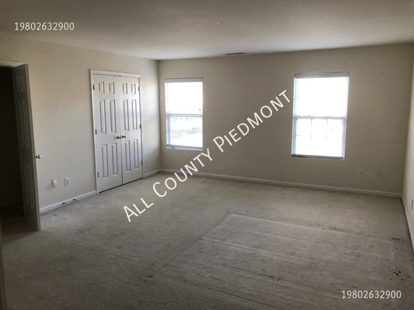 4 bedrooms apartment for rent in Coulwood West - West Charlotte, Charlotte
