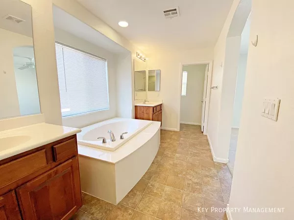 3 bedrooms apartment for rent in Summerlin - Summerlin, Las Vegas
