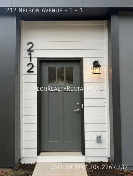 3 bedrooms apartment for rent in Washington Heights CLT - North Charlotte, Charlotte