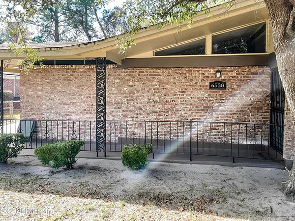 Coliving in Lake Forest - Northside, Jacksonville