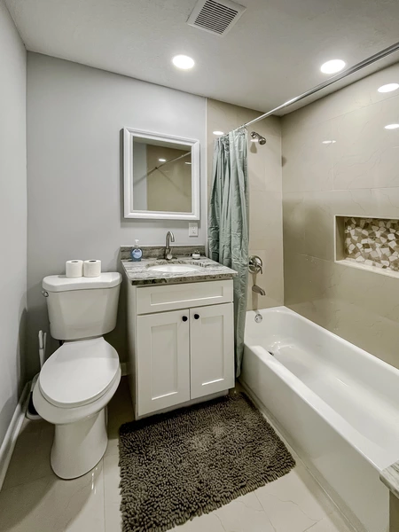 Coliving in Lake Forest - Northside, Jacksonville