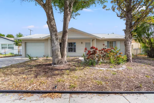 Coliving in University Square - North Tampa, Tampa