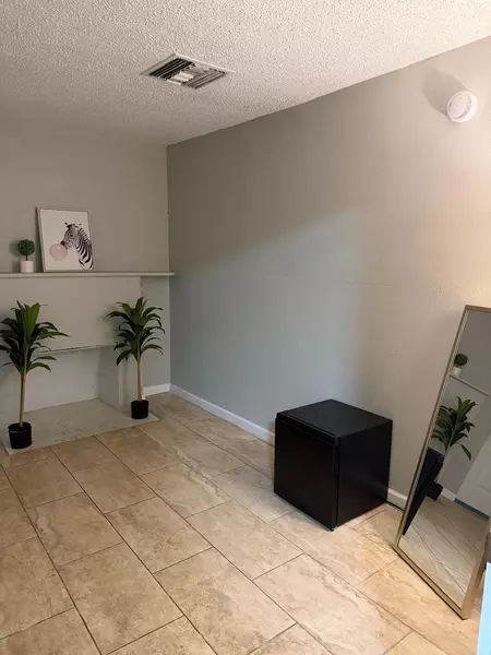 Coliving in Pine Hills - West Orlando, Orlando