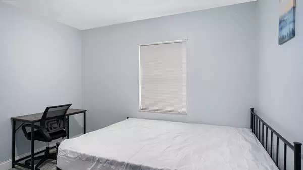 Coliving in Grant Park Tampa - East Tampa, Tampa