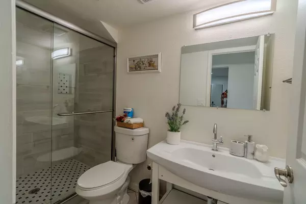 Coliving in Glendale - NW Valley, Phoenix