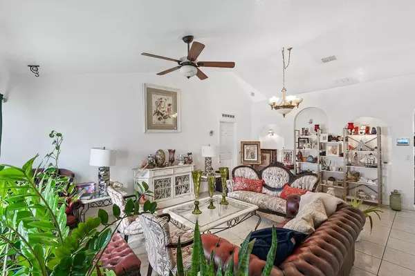 Coliving in Apopka - North Orlando, Orlando