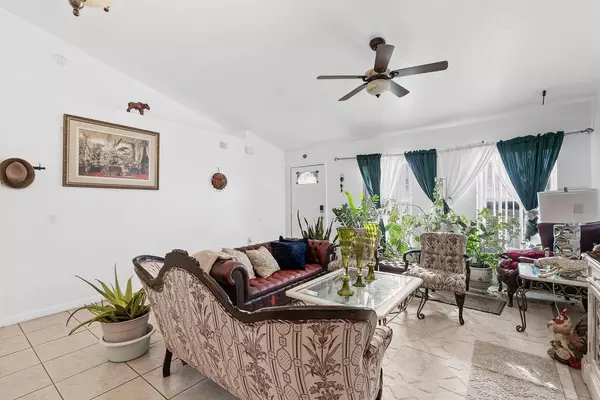 Coliving in Apopka - North Orlando, Orlando