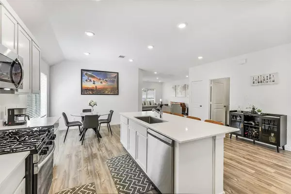 Coliving in The Woodlands - Nw Houston, Houston