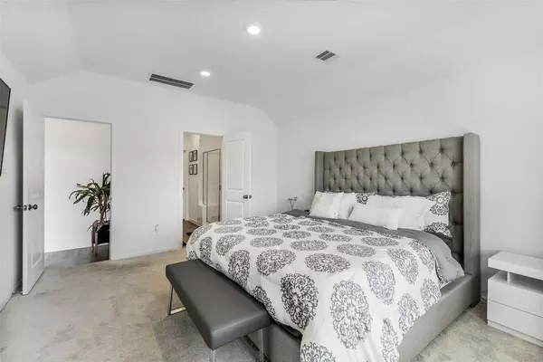 Coliving in The Woodlands - Nw Houston, Houston