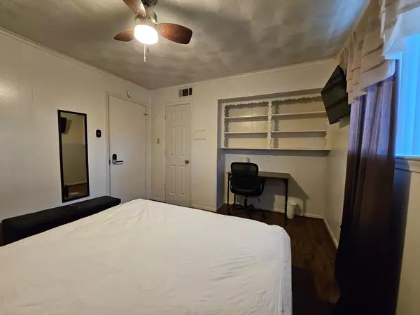 Coliving in Oak Cliff - Sw Dallas, Dallas