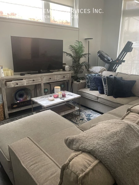 1 bedroom apartment for rent in Roscoe Village - North Side, Chicago