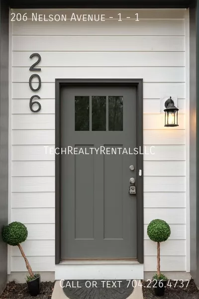 3 bedrooms apartment for rent in Washington Heights CLT - North Charlotte, Charlotte