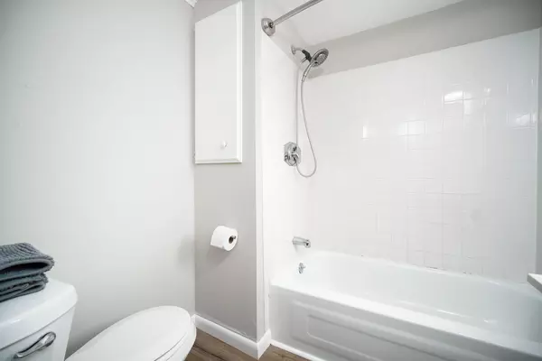 Coliving in Cedar Hills - Westside, Jacksonville