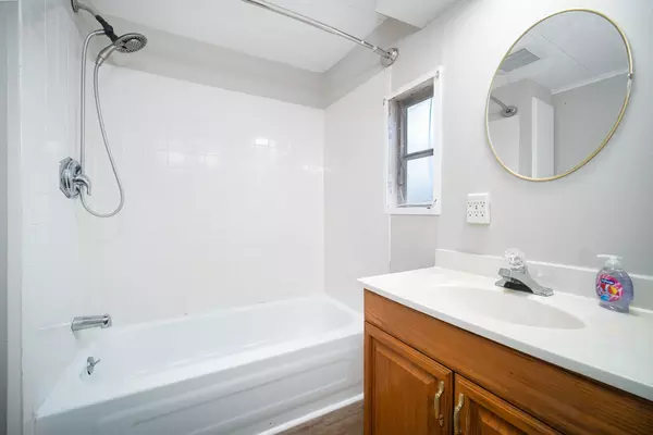 Coliving in Cedar Hills - Westside, Jacksonville