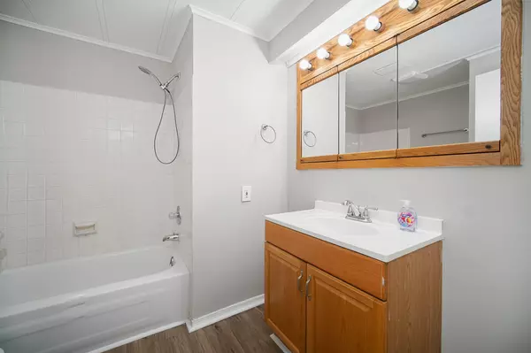 Coliving in Cedar Hills - Westside, Jacksonville