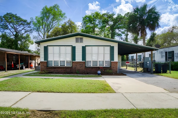 Coliving in Cedar Hills - Westside, Jacksonville