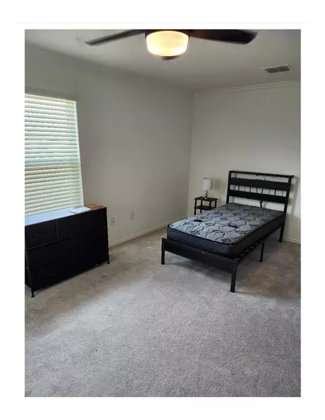 Coliving in Denton - North Dfw, Dallas