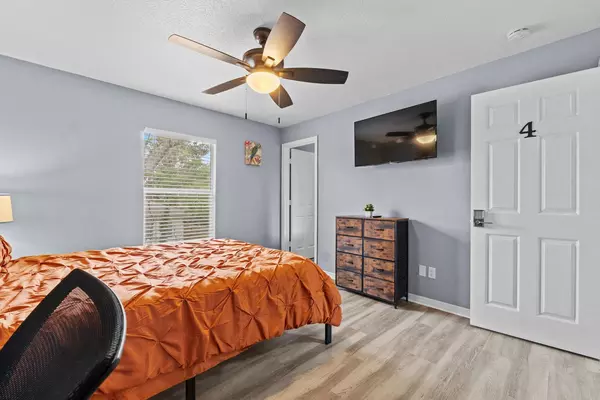Coliving in Grant Park Tampa - East Tampa, Tampa
