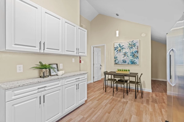 Coliving in Live Oaks Square - East Tampa, Tampa