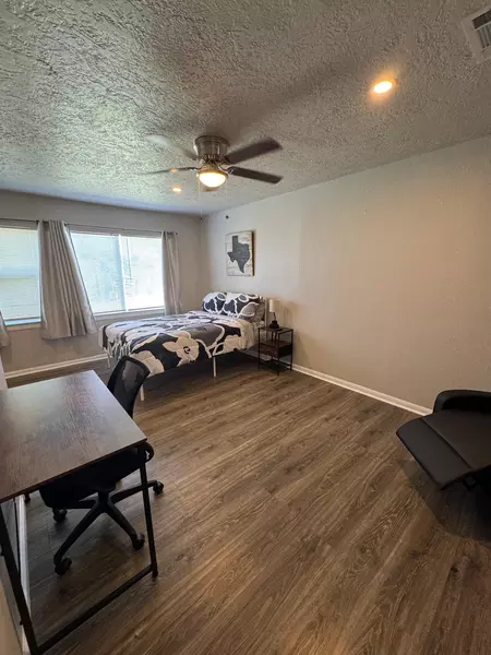 Coliving in Northshore - Ne Houston, Houston