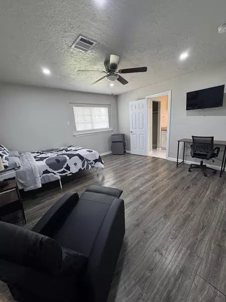 Coliving in Northshore - Ne Houston, Houston